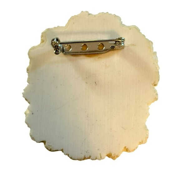 Boyds Bears Bearwear Brooch Pin Bailey 26029 Snow Angel Resin With Scarf - Picture 3 of 4